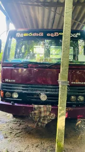 Ashok Leyland Ecomet 2002