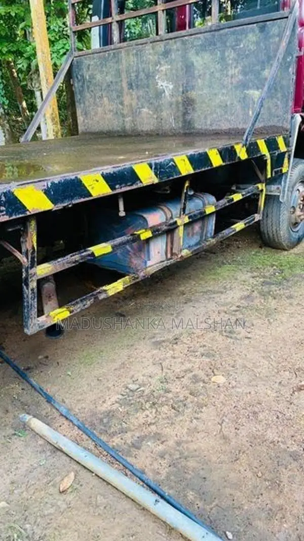 Ashok Leyland Ecomet 2002