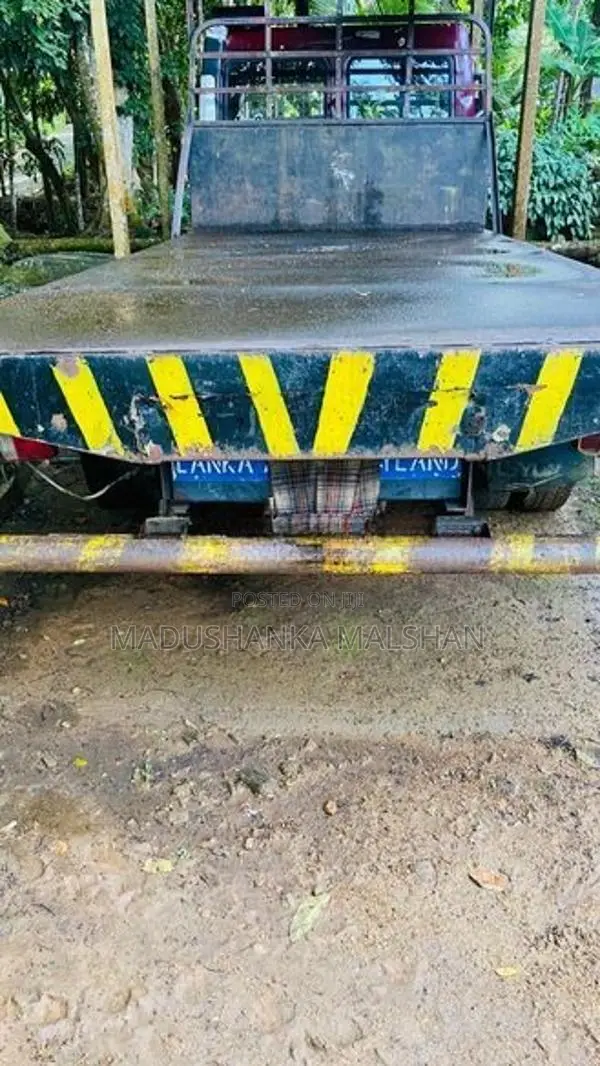 Ashok Leyland Ecomet 2002