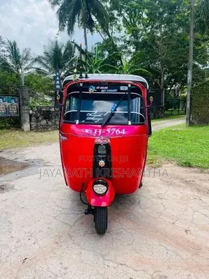 Bajaj RE 2006