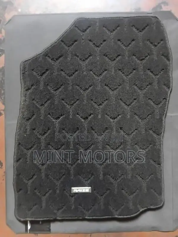 Toyota Raize 2026 Japan Carpets Set