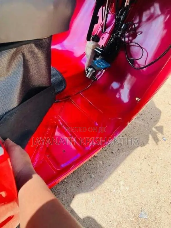 Bajaj RE 2006