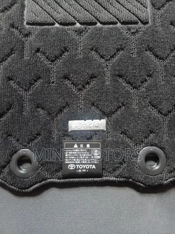Toyota Raize 2026 Japan Carpets Set