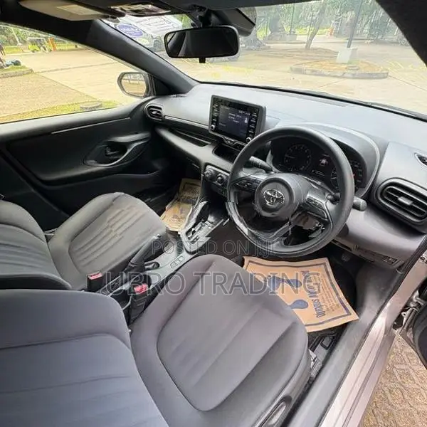 Toyota Yaris X 2023