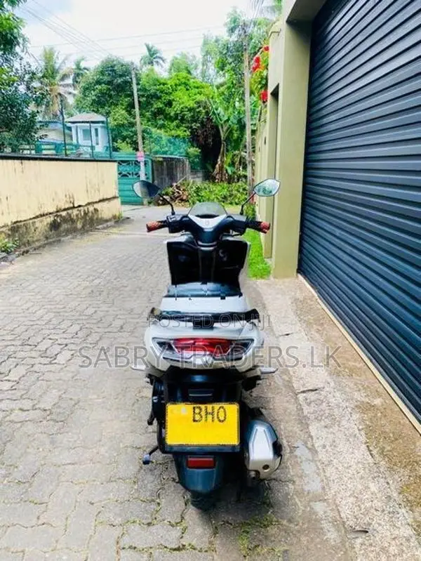 Suzuki Burgman 125 2019