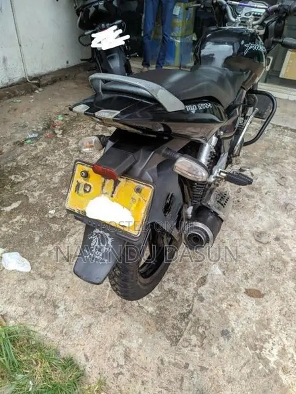 Bajaj Pulsar 180 2007