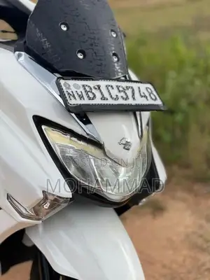 Suzuki Burgman 2019