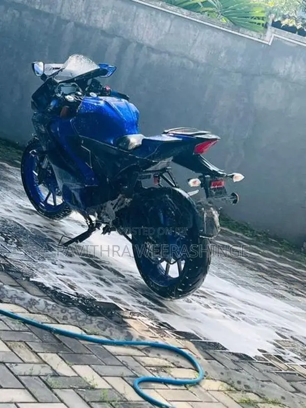 Yamaha R15 Yahama 2025