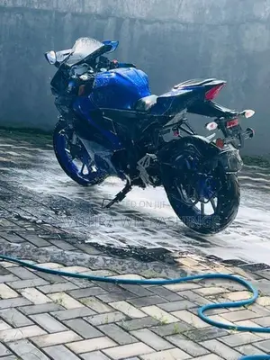 Yamaha R15 Yahama 2025