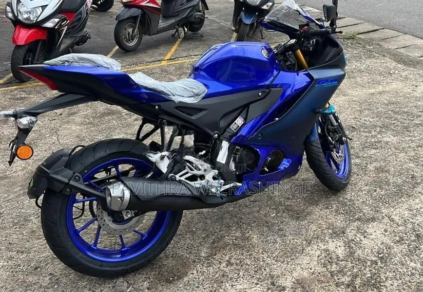 Yamaha R15 Yahama 2025
