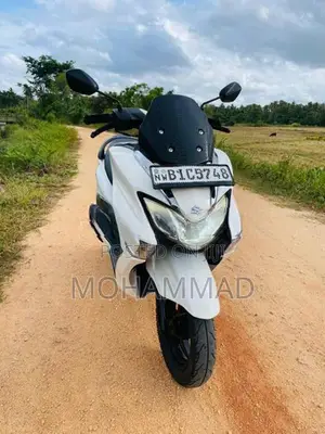 Suzuki Burgman 2019