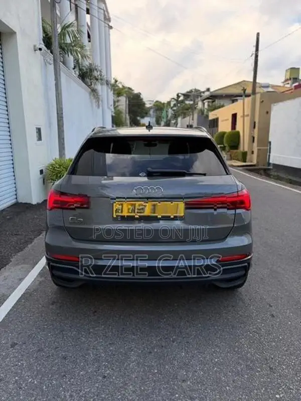 Audi Q3 S Line Vorsprung 2019