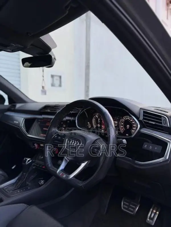 Audi Q3 S Line Vorsprung 2019