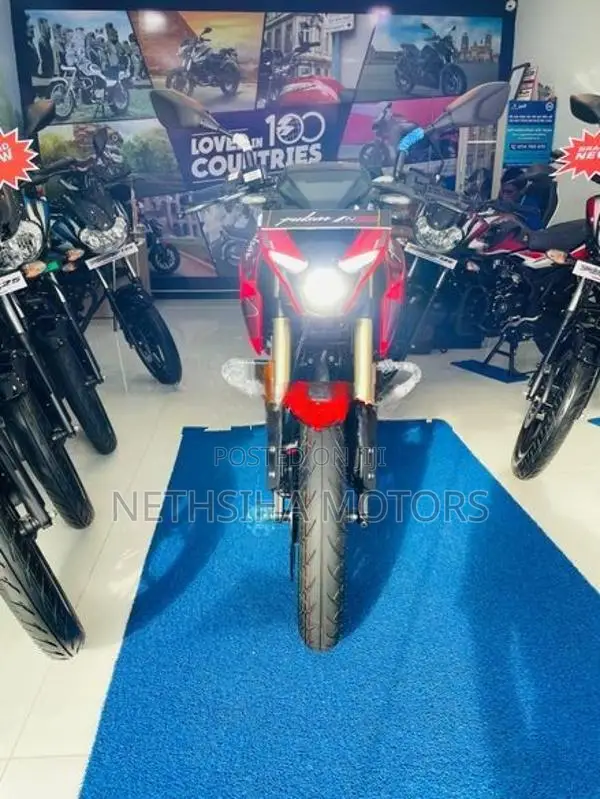 Bajaj Pulsar N160 Premium 2026
