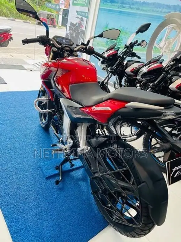 Bajaj Pulsar N160 Premium 2026