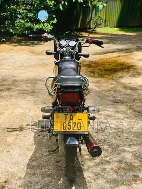Bajaj CT100 2006