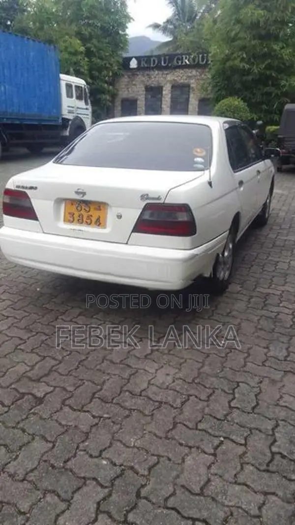 Nissan Sunny 1999