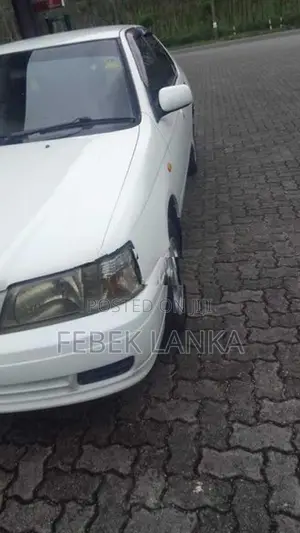 Nissan Sunny 1999
