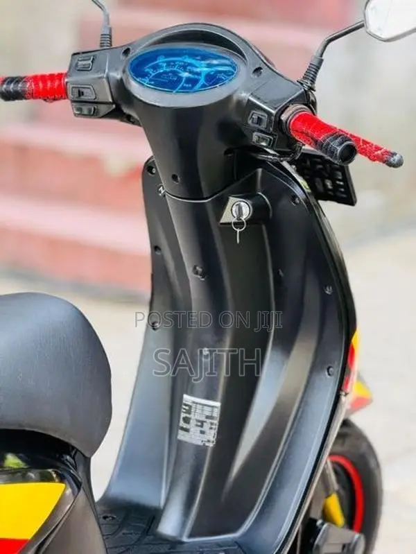 Hero Pleasure 100 2012