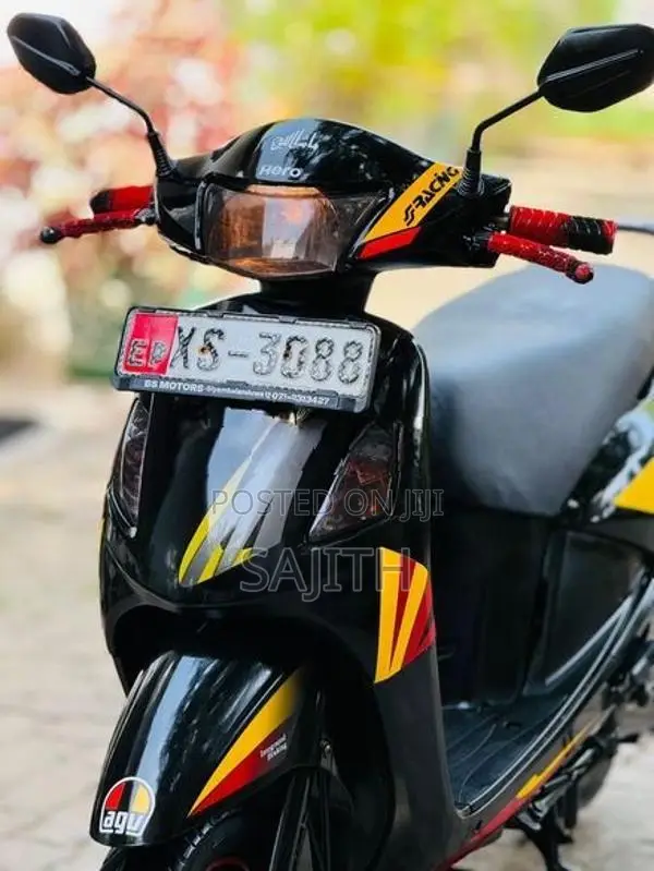 Hero Pleasure 100 2012