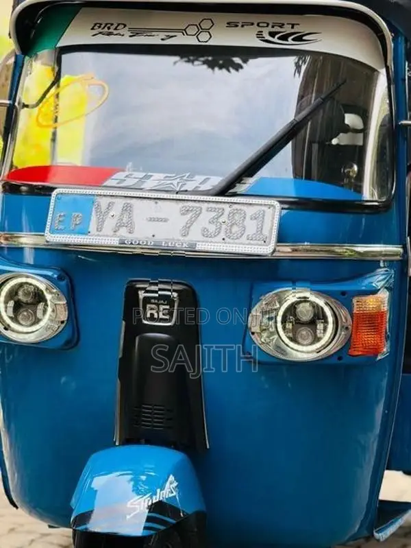 Bajaj RE 2010