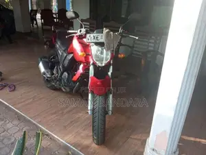 Yamaha FZ Red 2011