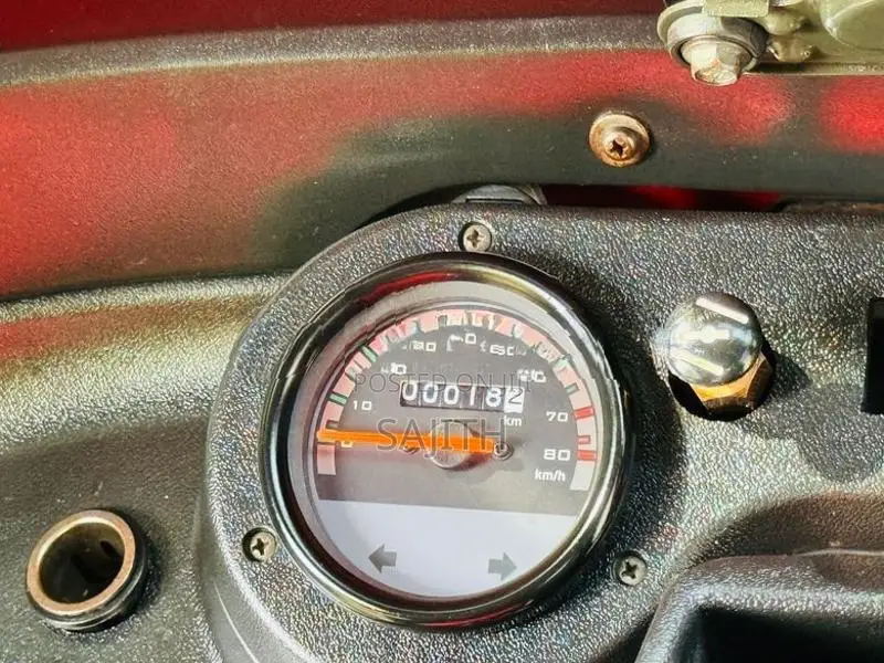 Bajaj RE 2015