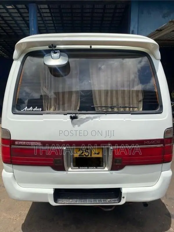 Toyota Dolphin LH-113 1993