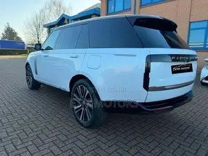 Land Rover Range SV 2026