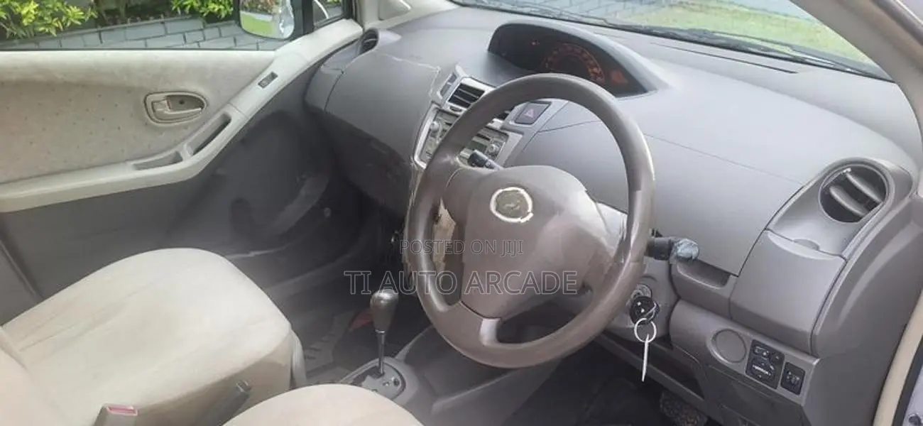 Toyota Vitz 8 Air Bags 2008