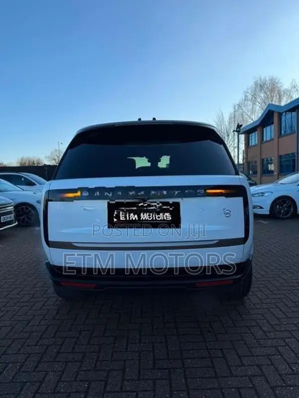Land Rover Range SV 2026