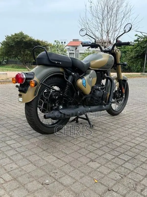 Royal Enfield Classic 350 Commando sand 2026