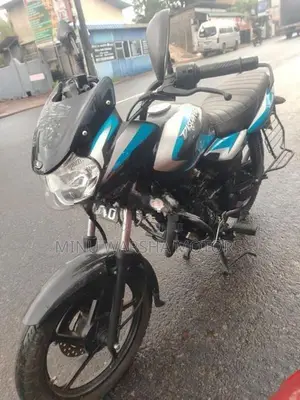 Bajaj Discover 125 2025