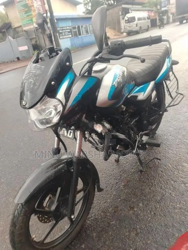 Bajaj Discover 125 2025