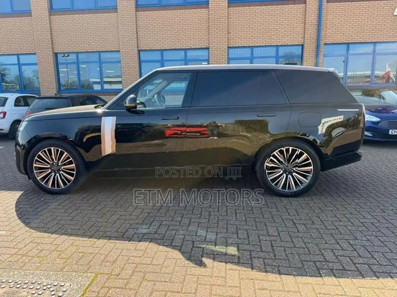 Land Rover Range SV 2026