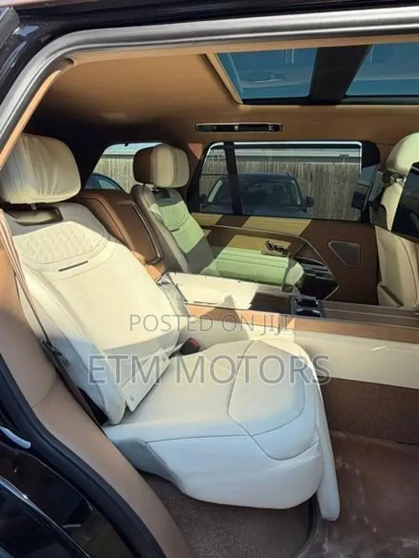 Land Rover Range SV 2026