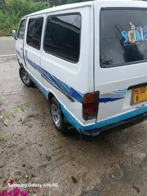 Nissan Vanette Van 1984