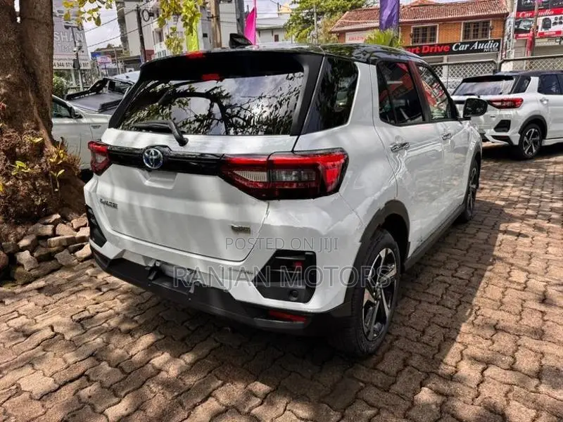 Toyota Raize Z Hybrid 2026