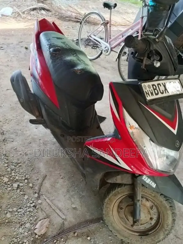 Yamaha RayZR 2015