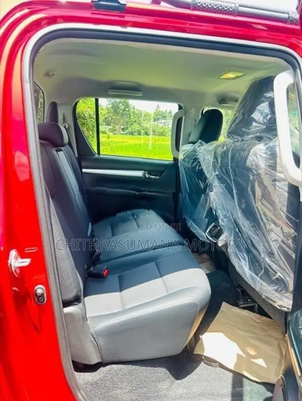 Toyota Hilux 2.8 L Turbo 2025