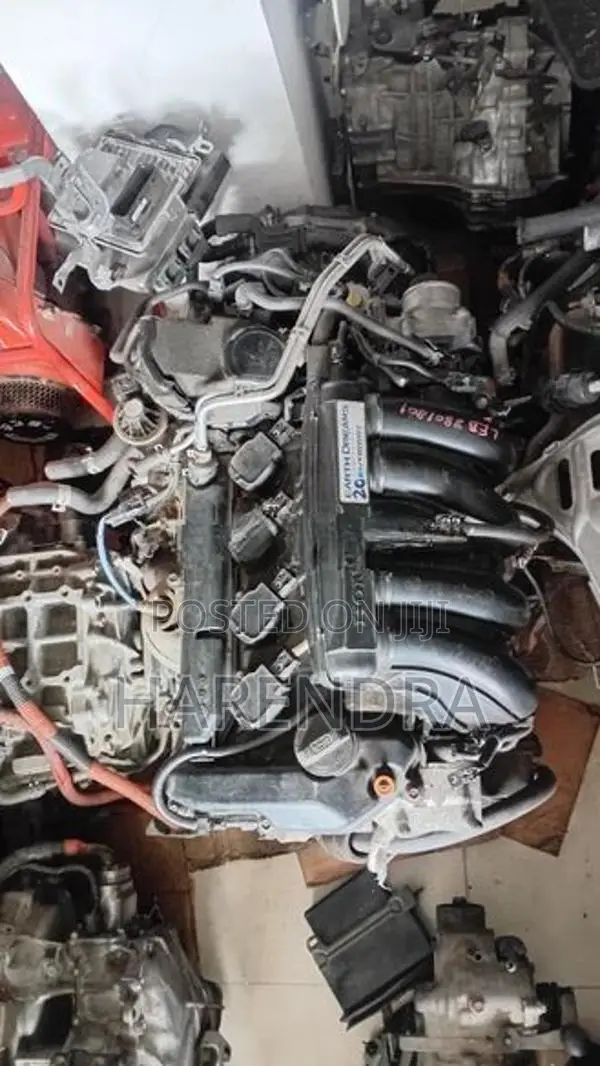 Toyota Aqua NHP10 Engine/ Gearbox