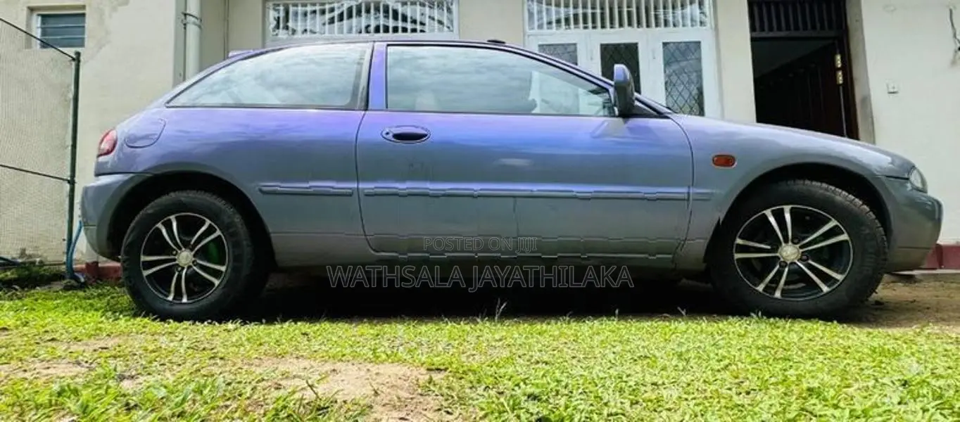 Mitsubishi Mirage 1992