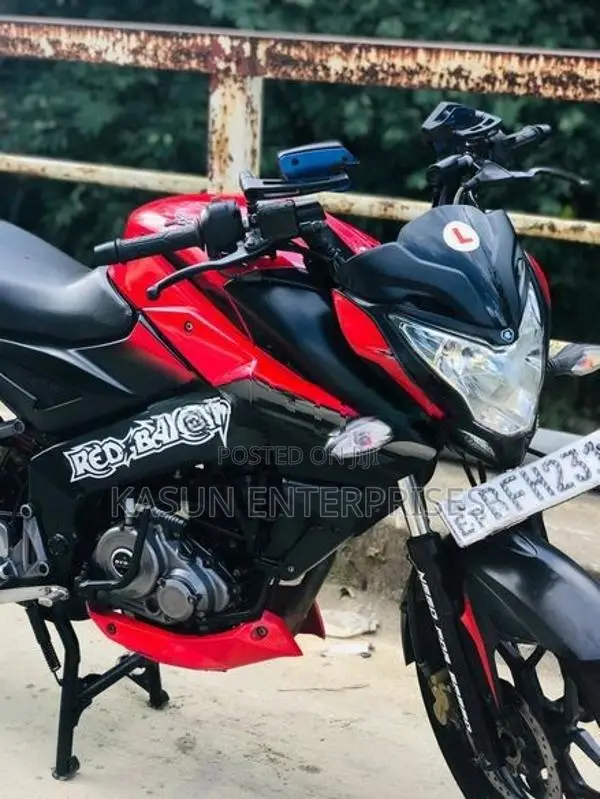 Bajaj Pulsar NS160 2017