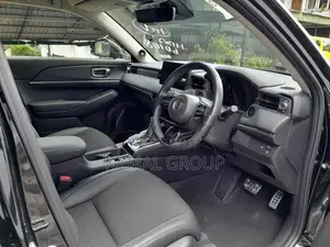 Honda Vezel z Premium 2025