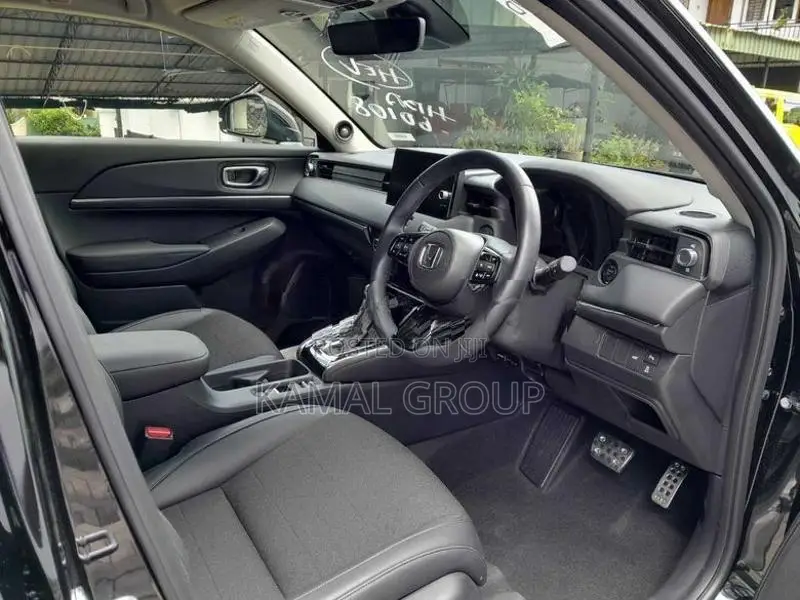 Honda Vezel z Premium 2025