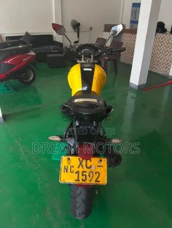 Yamaha FZ S 2011