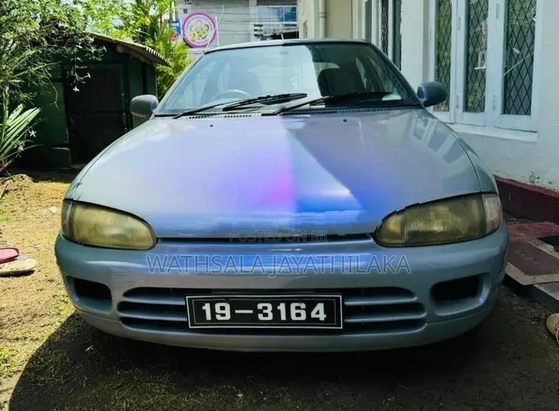 Mitsubishi Mirage 1992
