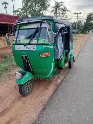 Bajaj RE 2005