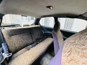 Mitsubishi Mirage 1992