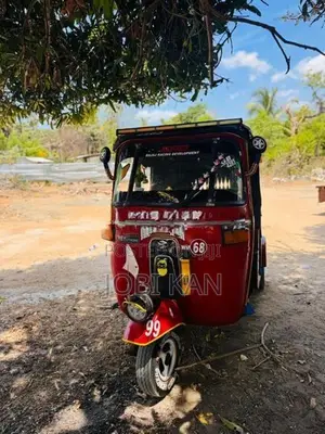 Bajaj RE 2004